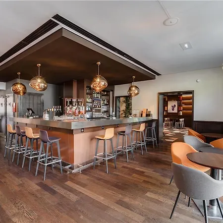 Radisson Blu Hotel. Paris-boulogne * Булонь-Бийанкур