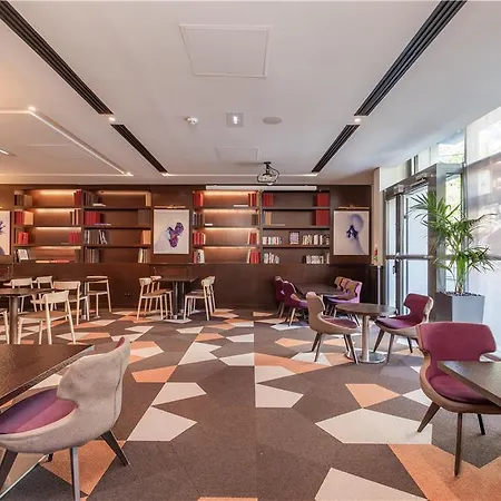 Отель Radisson Blu Hotel. Paris-boulogne *